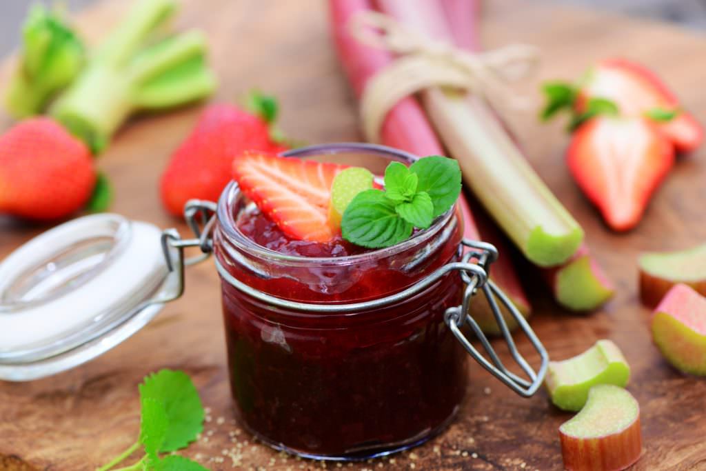 Confiture fraises rhubarbe