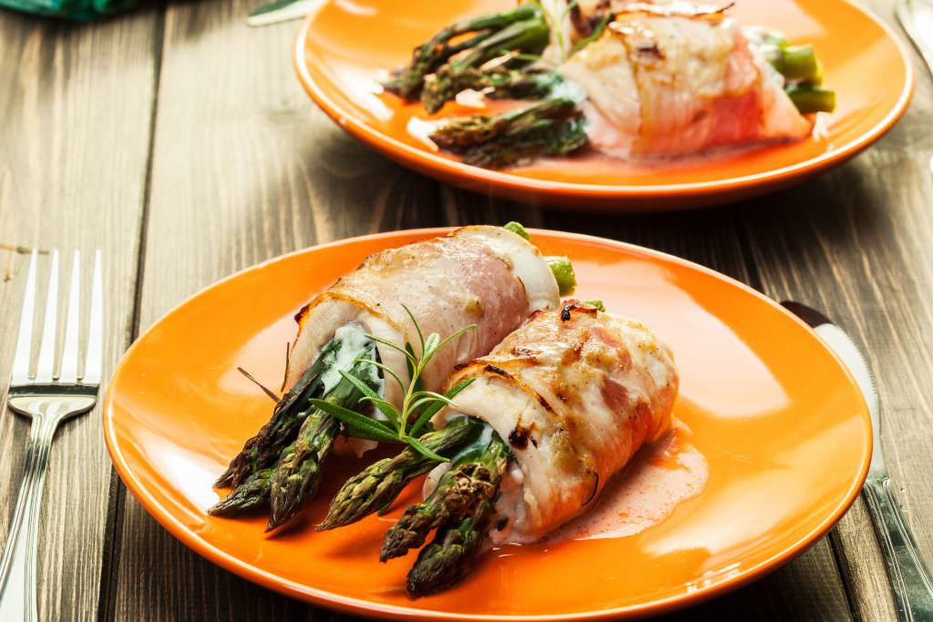 Roulés de poulet aux asperges une recette de printemps sympathique et complète Les recettes de Roulés de poulet aux asperges une recette de printemps sympathique et complète Les recettes de