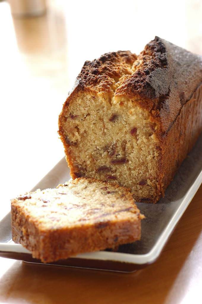 Cake aux dattes et raisins secs
