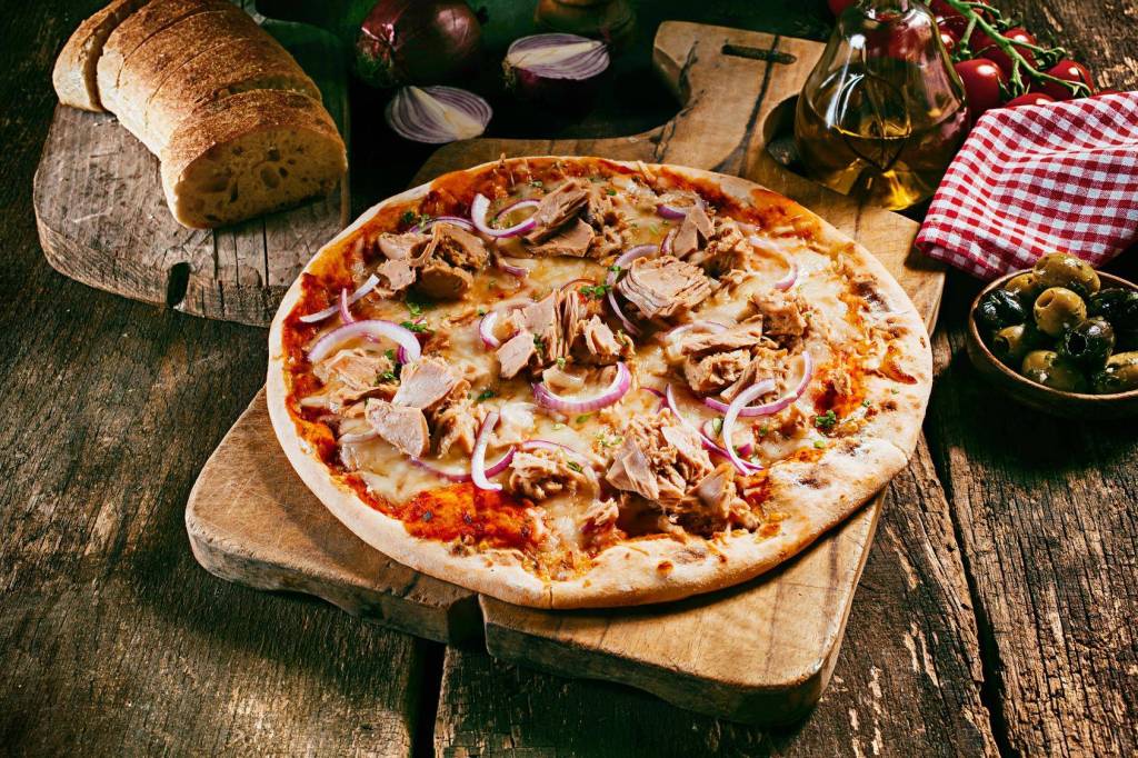 Pizza au thon et à la moutarde