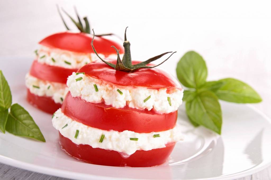 Millefeuille de tomates au chèvre