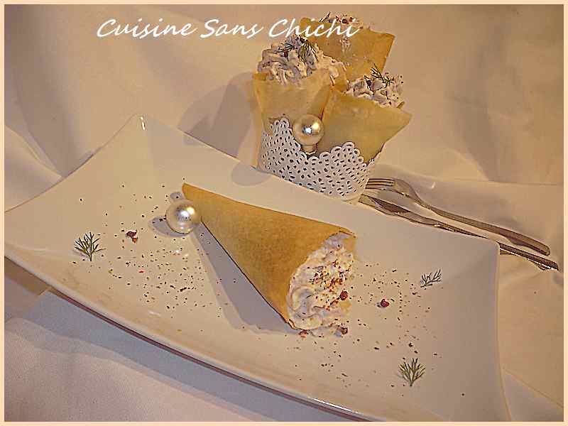Cornets de feuille de brick fourrés au thon et chantilly