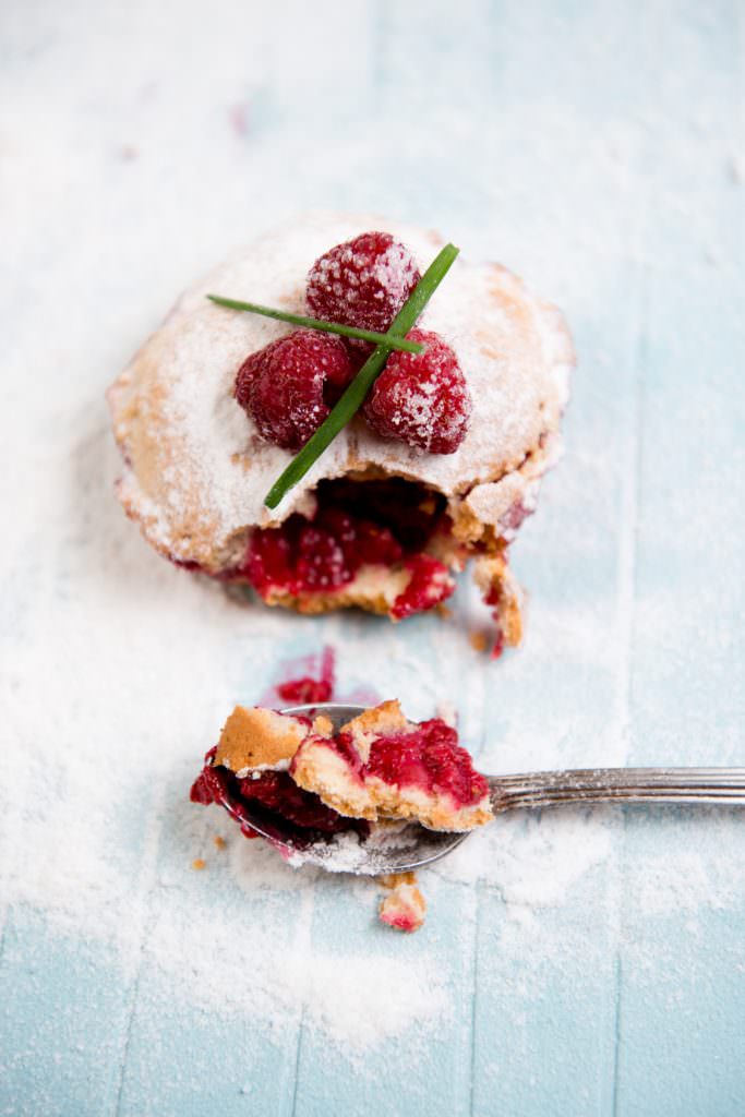 Biscuits sablés fourrés framboises