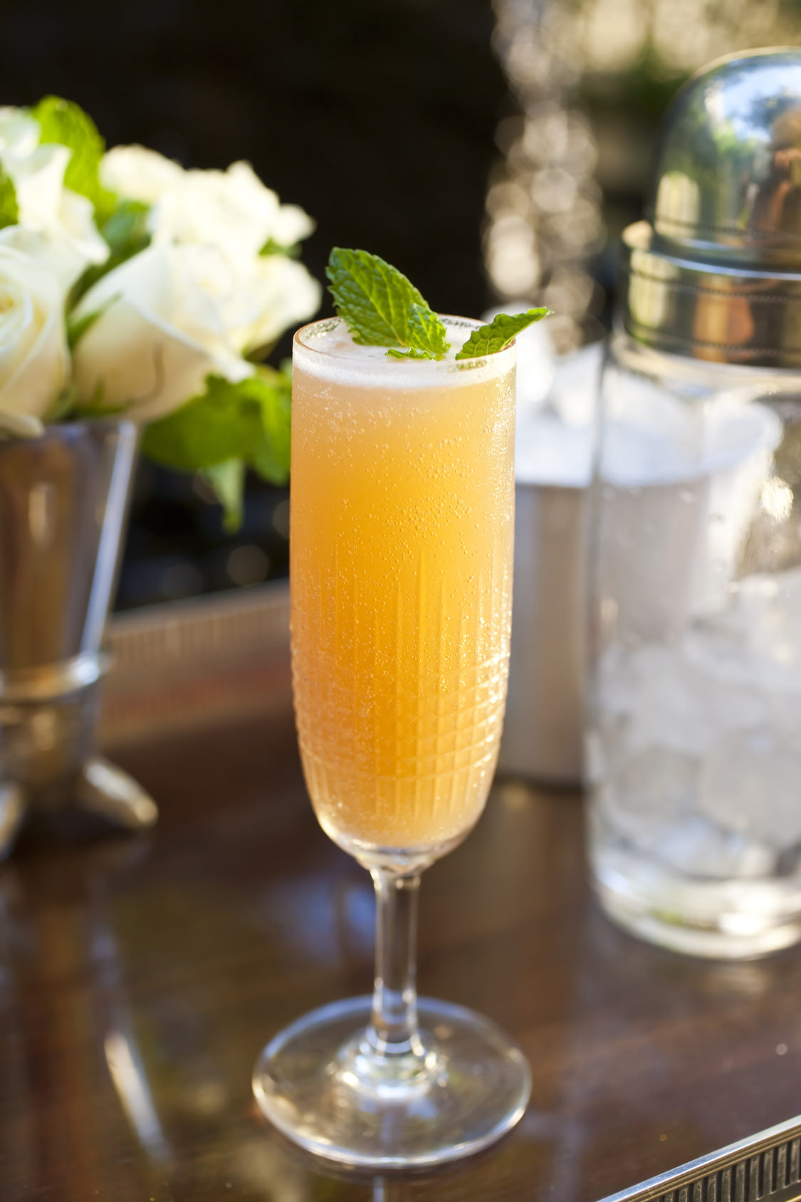 Cocktail Mimosa mÃ©lange de Champagne, de jus d'orange et de Grand