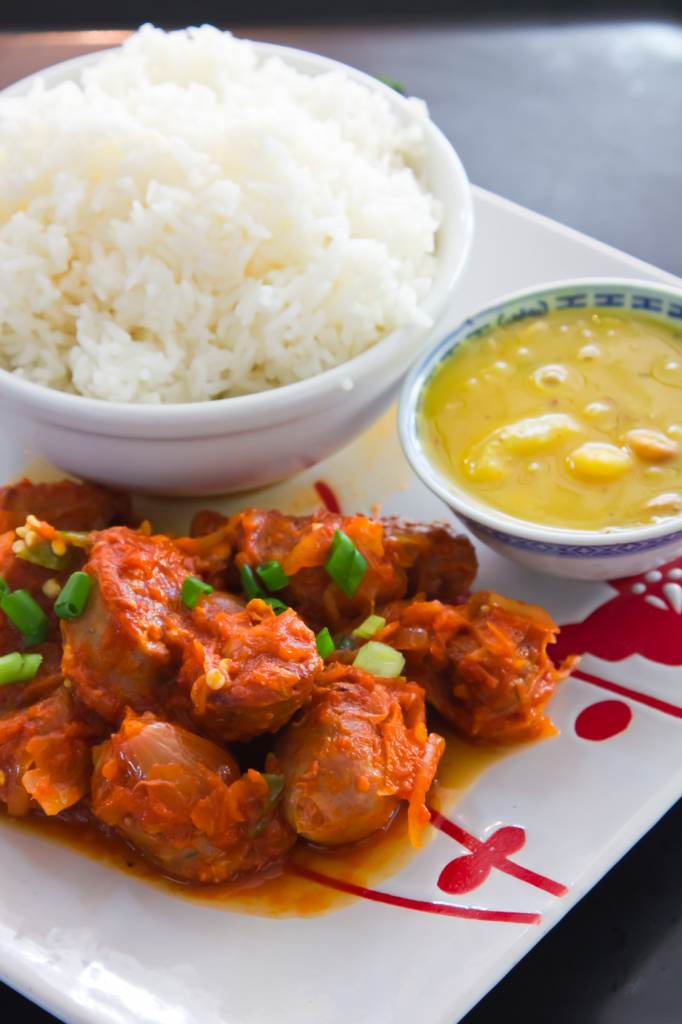 Rougail de saucisses réunionnais
