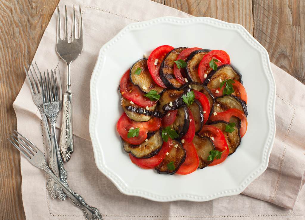 Salade Tomates et Aubergines Grillées