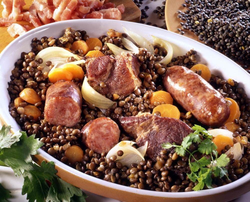 Petit salé aux lentilles au saucisses de Montbéliard une délice d'hiver