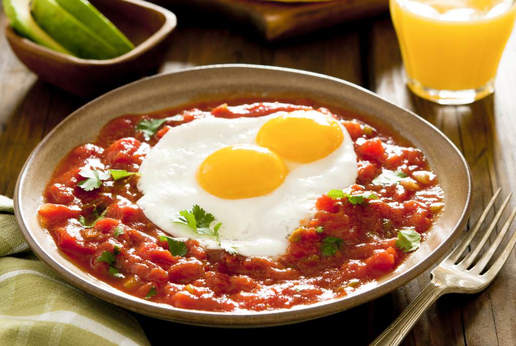 Oeufs à la tomate