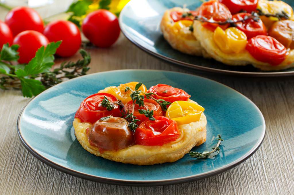 Tartelette Tatin tomates-cerise tapenade