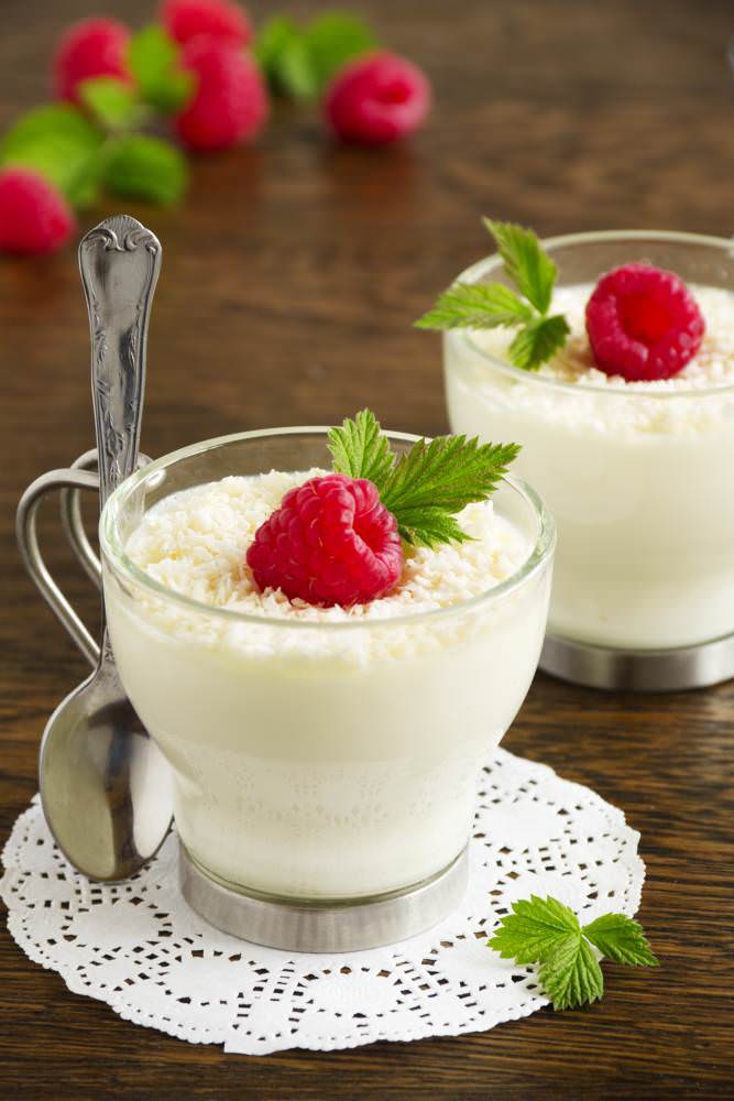Panna Cotta Coco Framboises une panna cotta originale moitié crème de