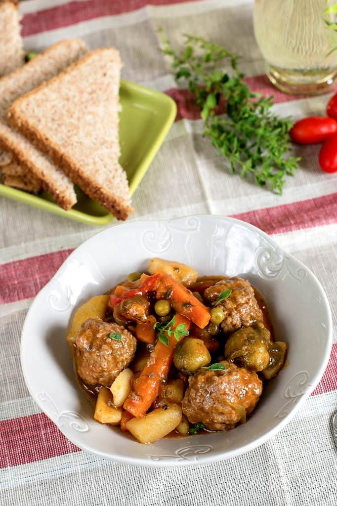 Boulettes de viande en ragout