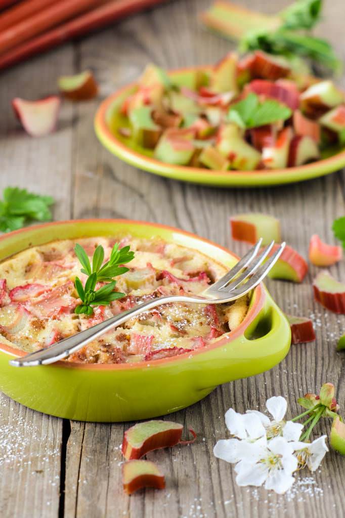 Petits clafoutis à la rhubarbe