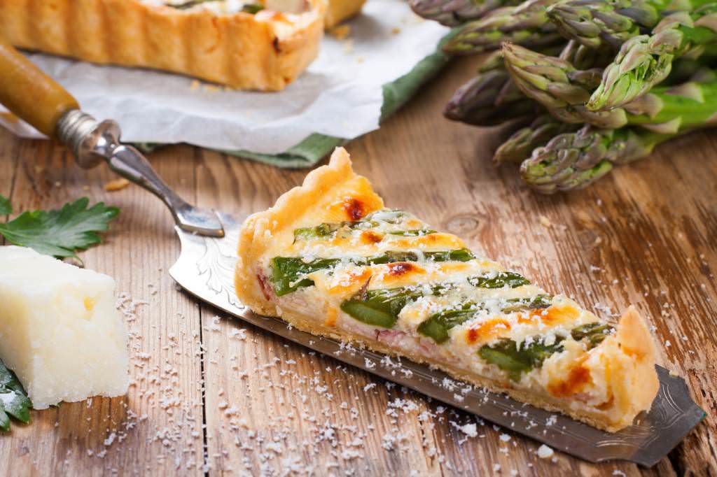 Quiche asperge, bacon et pécorino