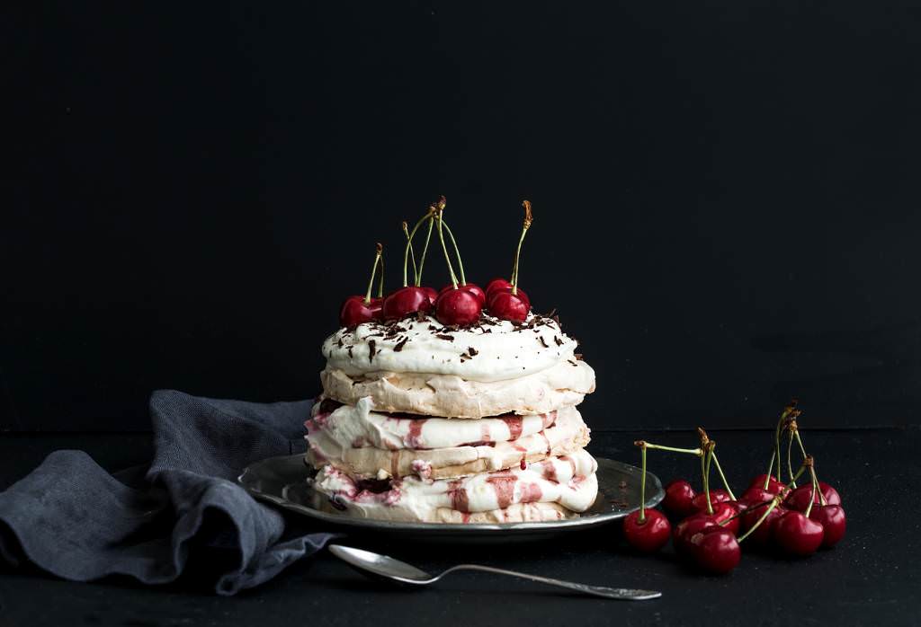 Pavlova aux cerises