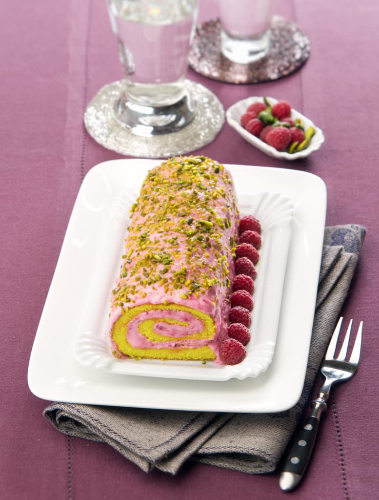 Bûche framboises pistaches