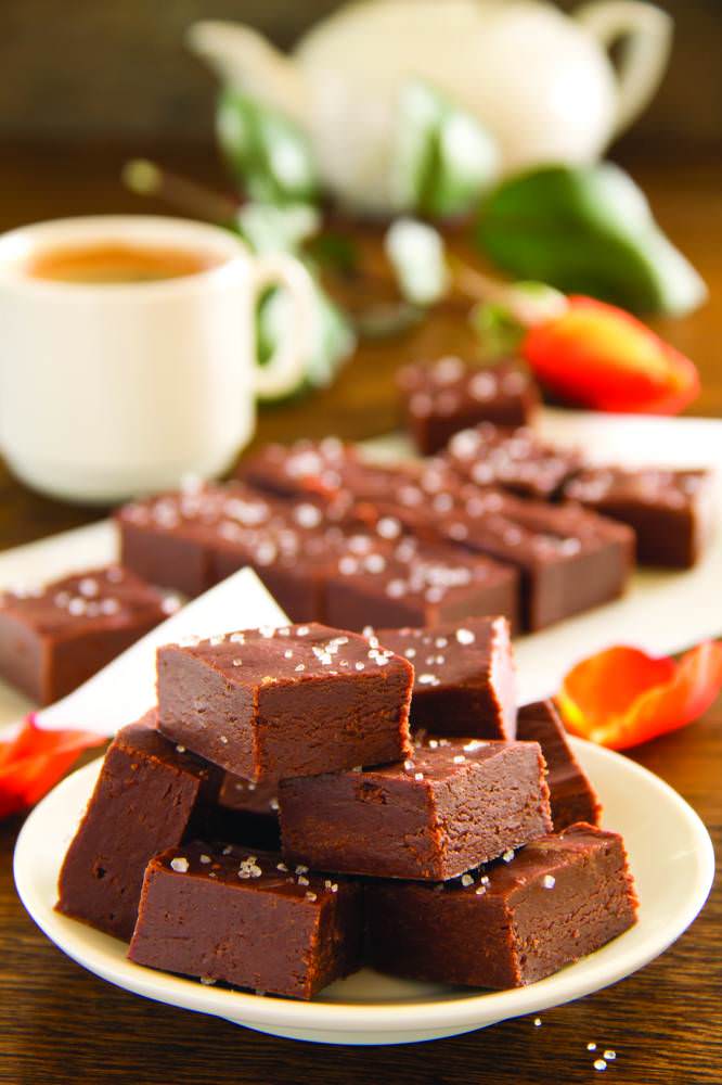 Caramels au chocolat et beurre salé des bonbons fondants qui colle aux