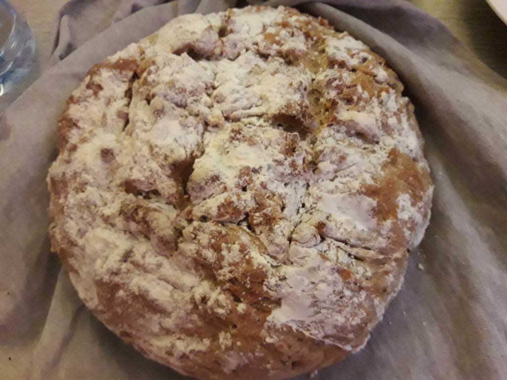 Pain de campagne aux noix et noisettes
