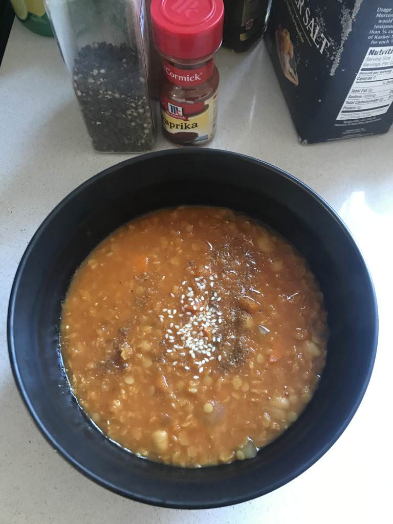 Soupe de lentilles corail et noix de coco