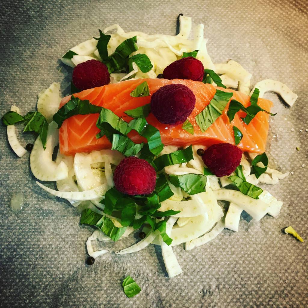 Papillote saumon fenouil et framboises