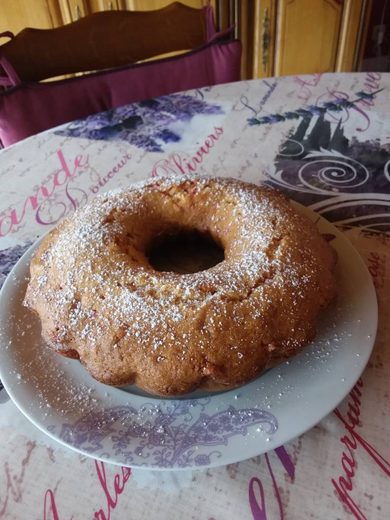 Gâteau aux pralines roses